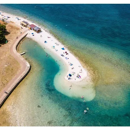 Sani With Private Pool Near Pula * Mednjan