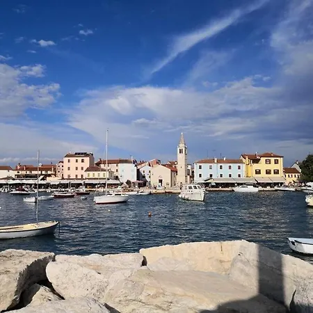 Sani With Private Pool Near Pula * Mednjan