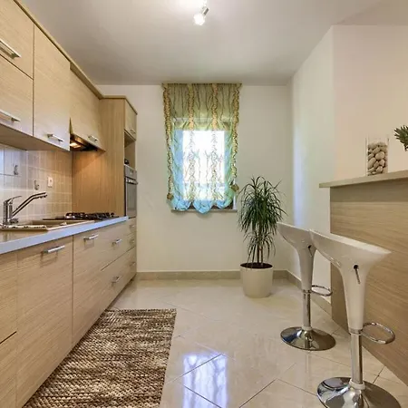 Villa Sani With Private Pool Near Pula