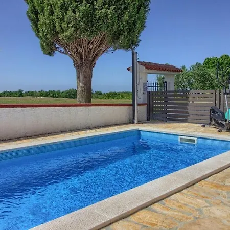 Villa Sani With Private Pool Near Pula