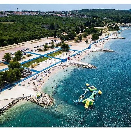 Sani With Private Pool Near Pula