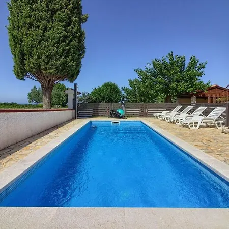 Sani With Private Pool Near Pula * Mednjan